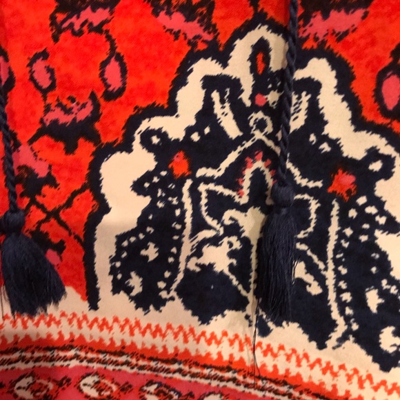 Pretty red top size xl red - Picture 4 of 4